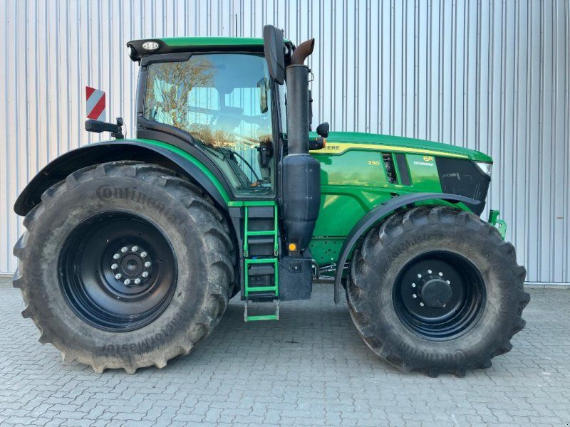 John Deere 6R 230