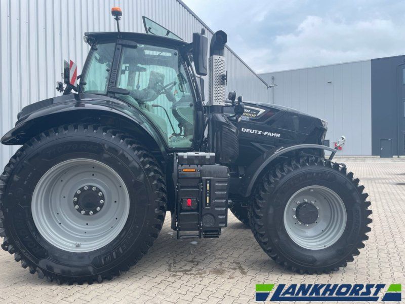 Deutz-Fahr 8280 TTV M-BLACK WARRIOR