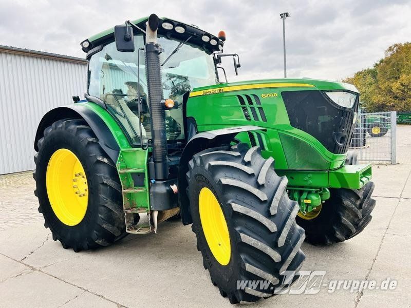 John Deere 6210R