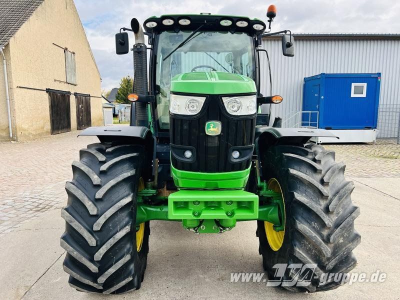 John Deere 6210R