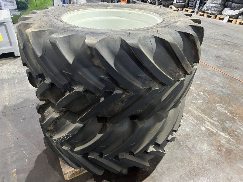 Michelin Steyr Multi 600/60R30 u. 440/65R20