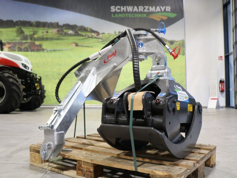Fliegl AgroCenter Rückezange 1850