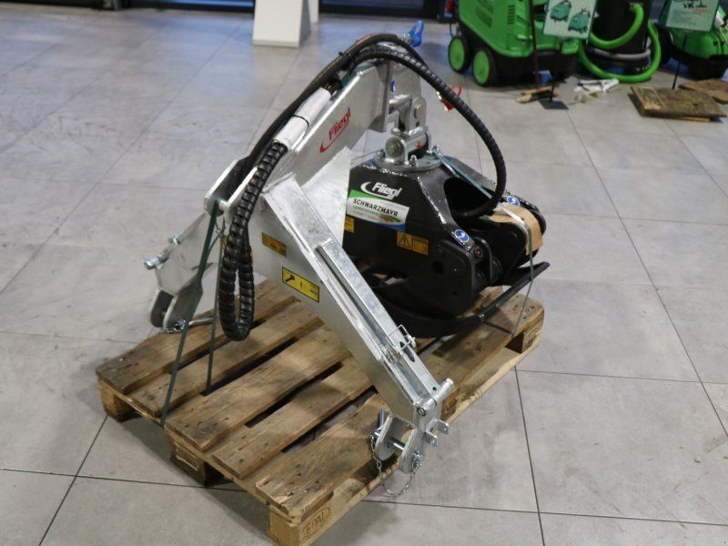 Fliegl AgroCenter Rückezange 1850