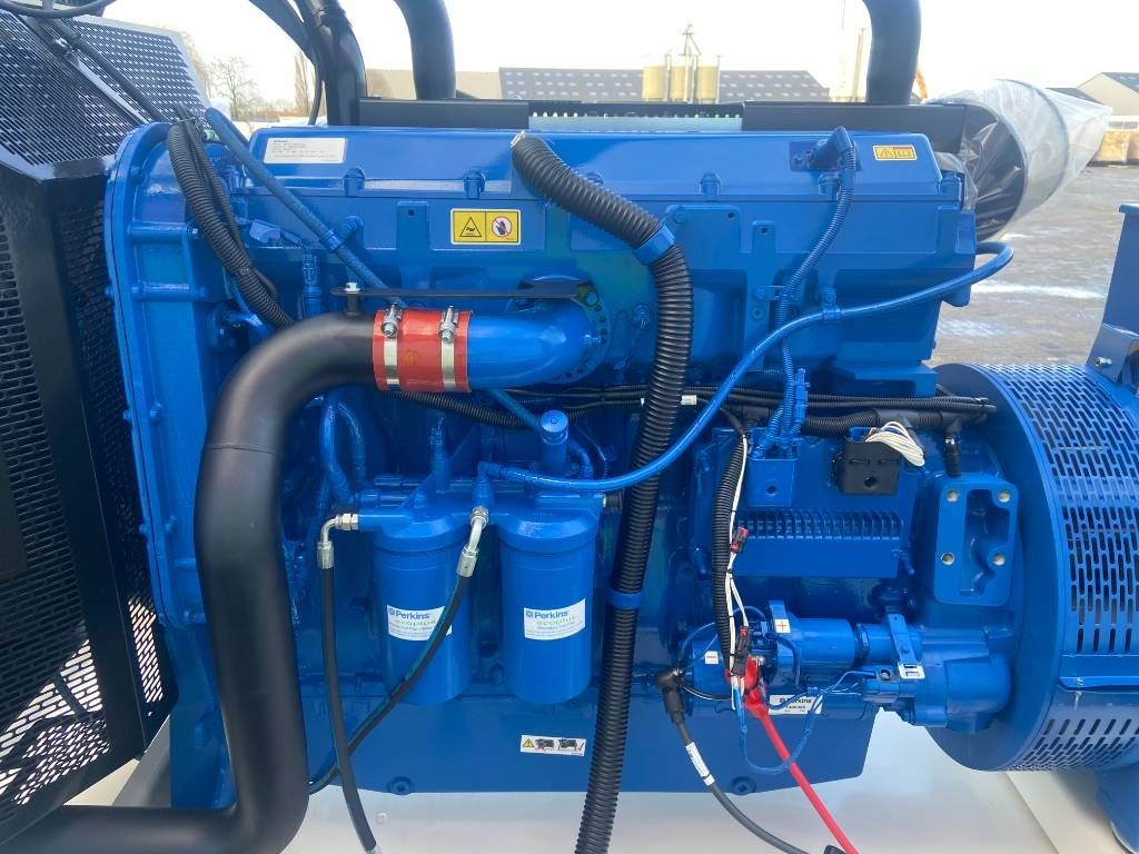 FG Wilson P605-3 - 605 kVA Open Genset - DPX-16021-O