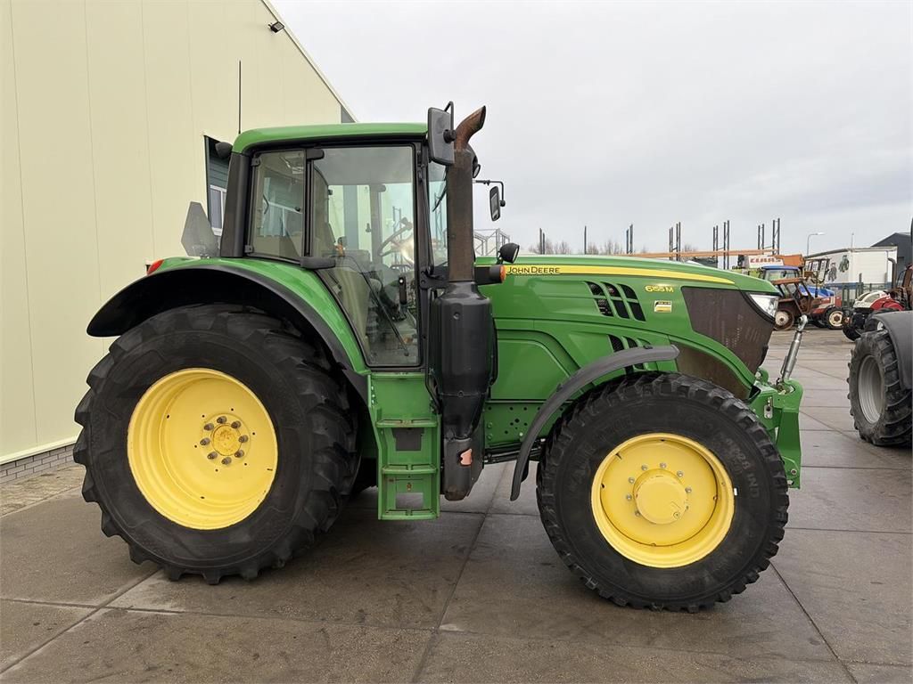 John Deere 6155M