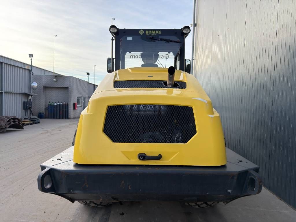Bomag BW213D-5