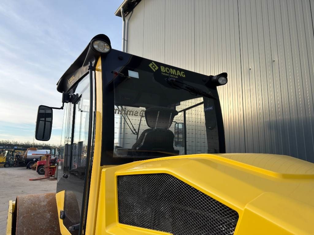 Bomag BW213D-5