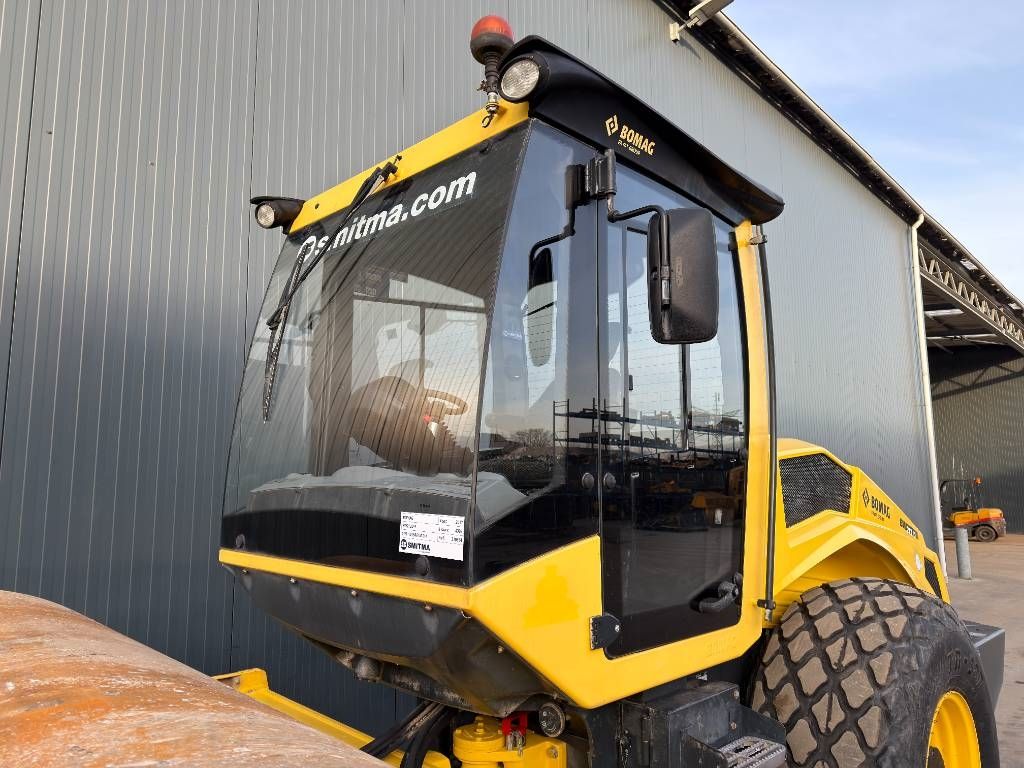 Bomag BW213D-5