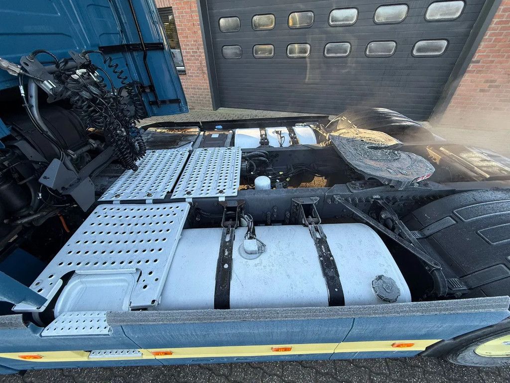 Volvo FH 460 4X2 Globetrotter XL 2x tank NL Truck VEB+