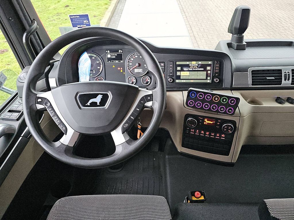 M.A.N. 8.220 TGL 8.8t bottie lift 8t