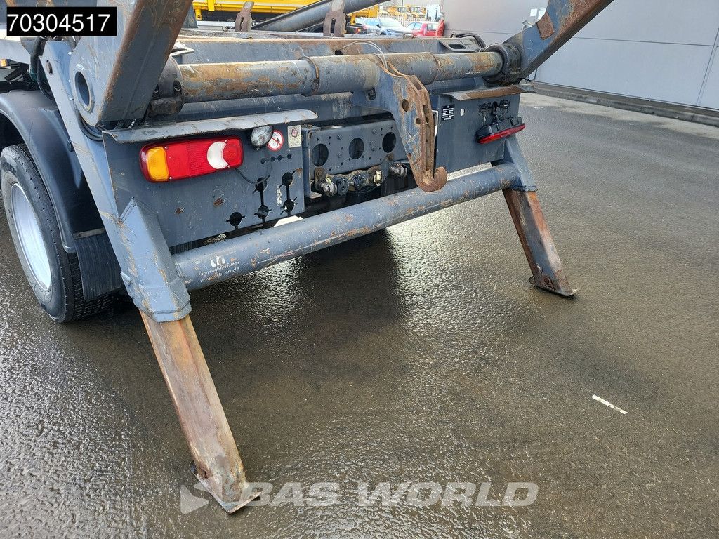 DAF LF 250 4X2 NL-Truck VDL 8 tons skiploader Steelsuspension Manual Euro 6