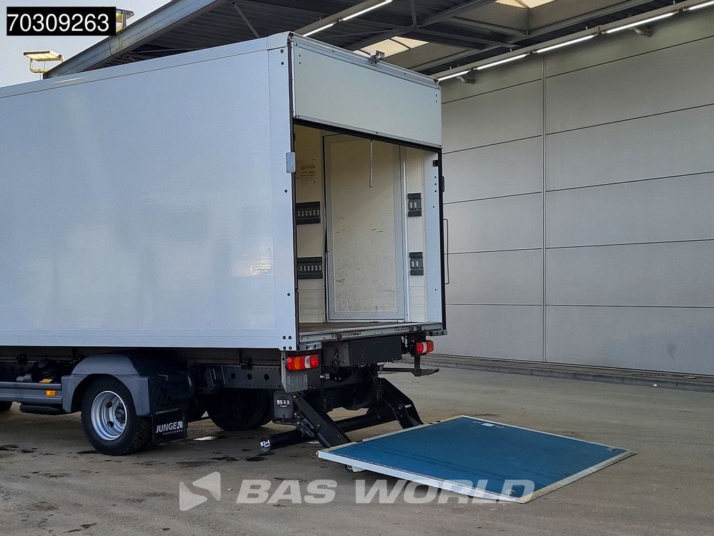 Mercedes Atego 818 4X2 8tonner 1500kg Ladebordwand Automatic Euro 6