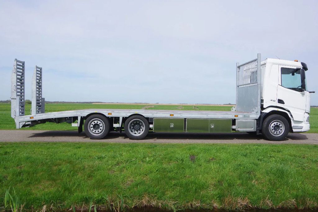 DAF 370 FAN Low deck oprijwagen 29-85 Veldhuizen
