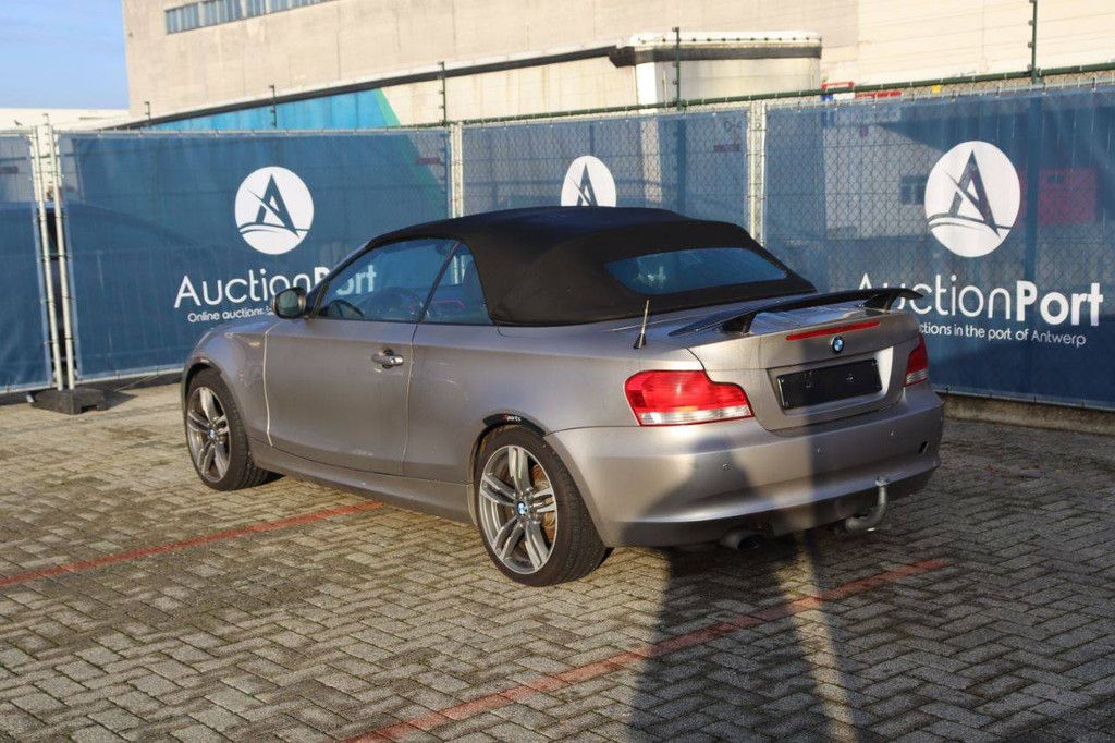 BMW 1 Cabriolet, Benzin, 143 PS, Baujahr 2010 (Margin)