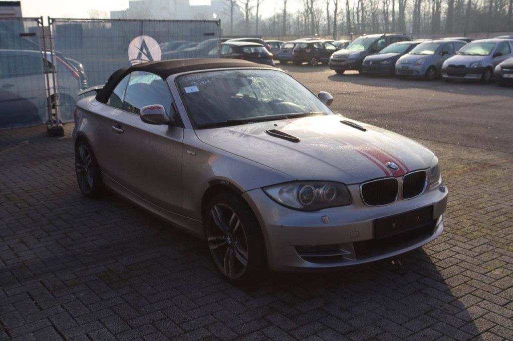 BMW 1 Cabriolet, Benzin, 143 PS, Baujahr 2010 (Margin)