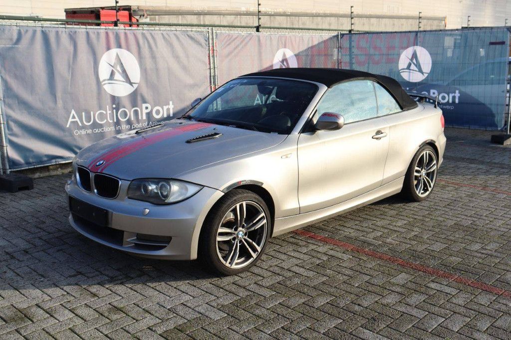 BMW 1 Cabriolet, Benzin, 143 PS, Baujahr 2010 (Margin)