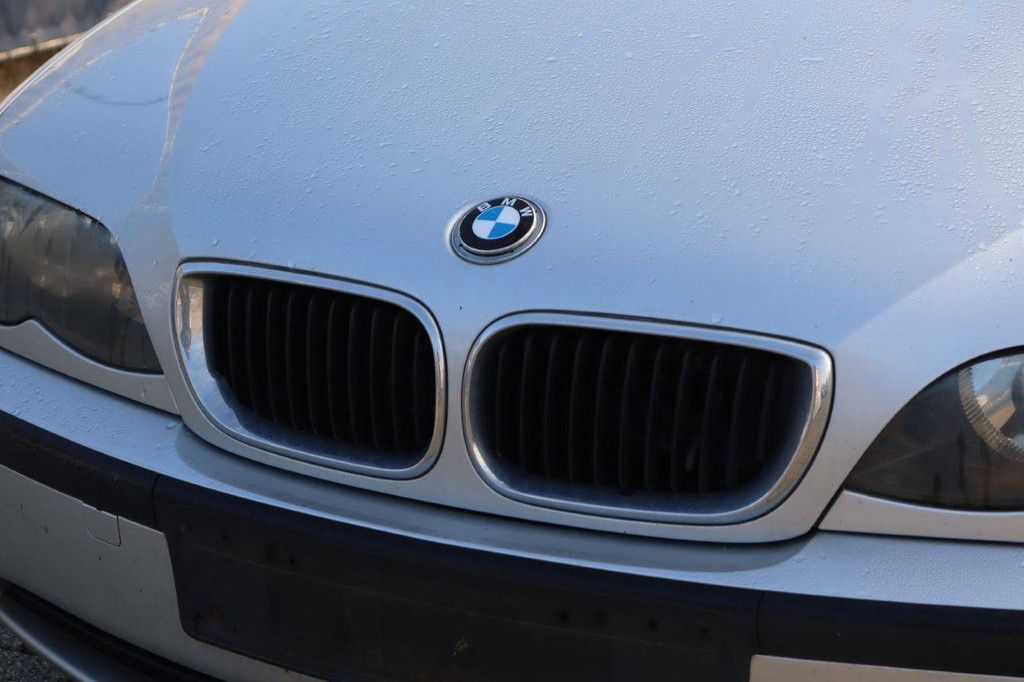 Pkw BMW 318iA Benzin 129 PS 2002 (Margin)