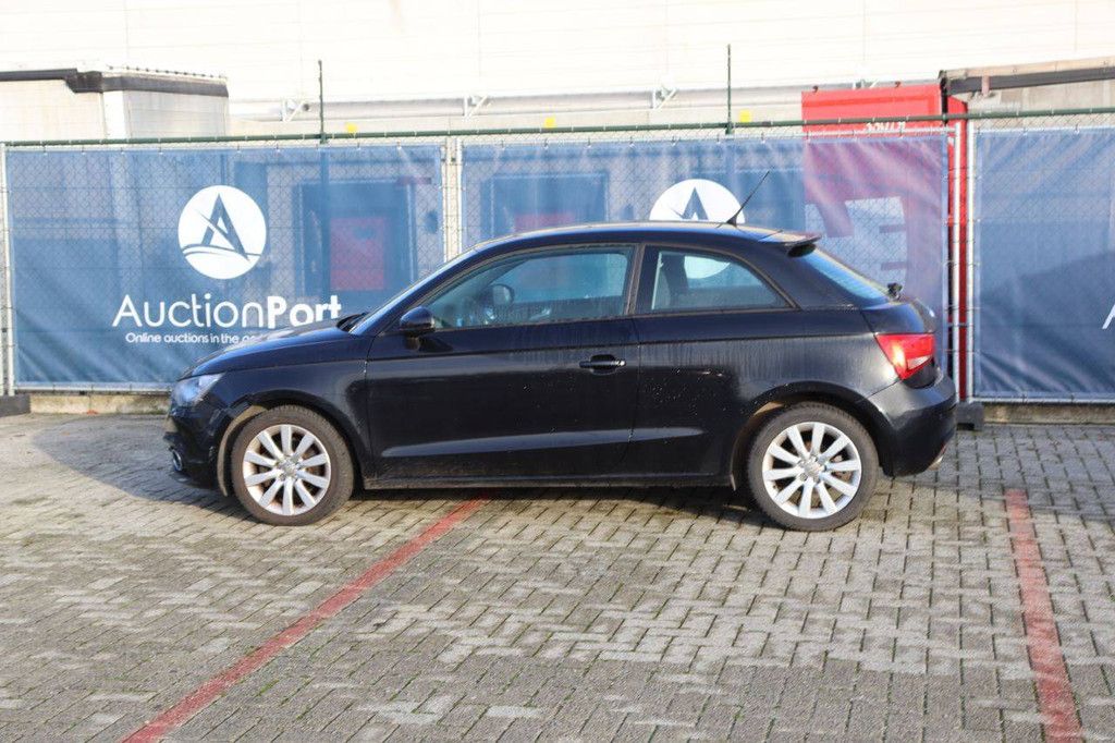Passenger car Audi A1 Diesel 105 hp 2011 (Margin)
