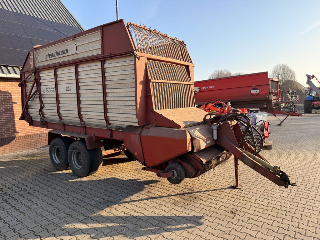 Strautmann VITESSE 230