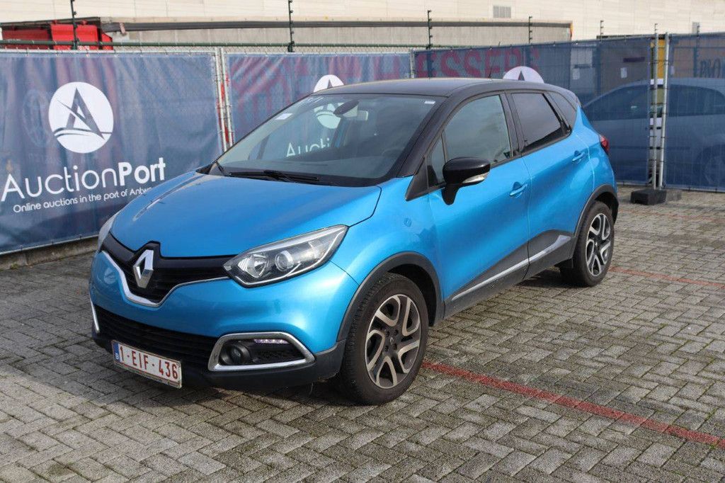 Passenger car Renault Captur TCe Petrol 90hp 2015 (Margin)