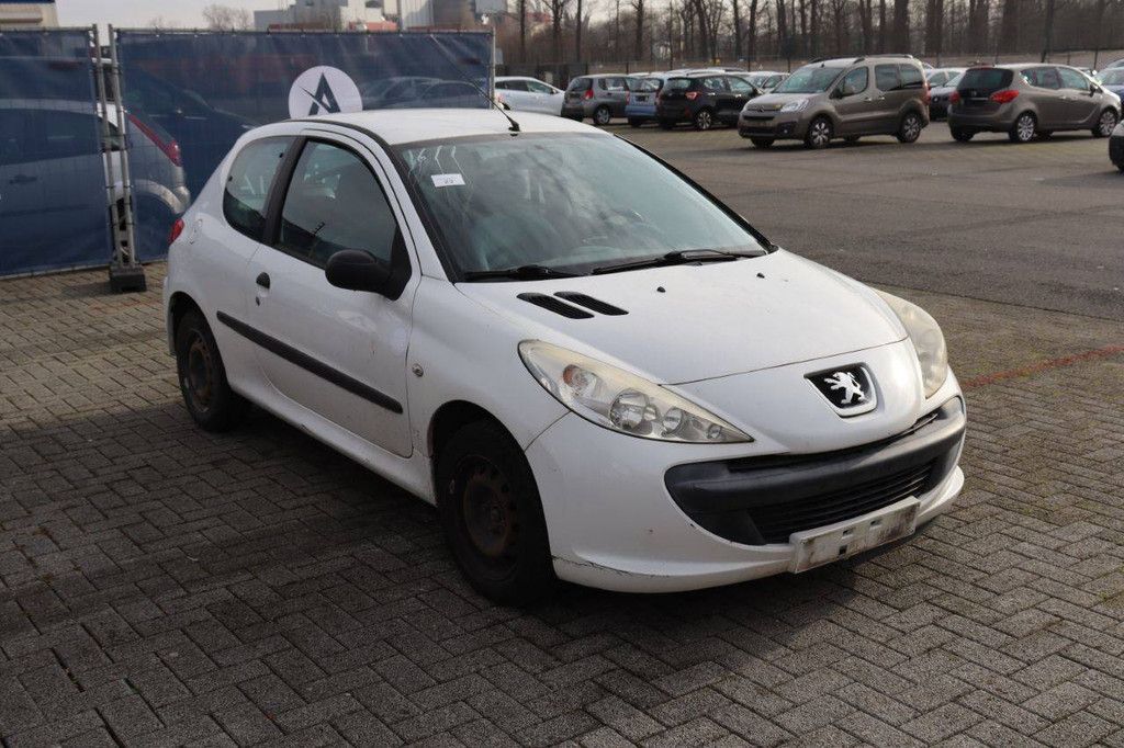 Passenger car Peugeot 206+ Diesel 68 hp 2012 (Margin)