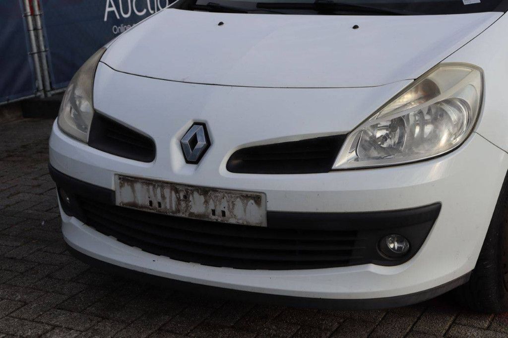 Renault Clio Pkw, Benzin, 75 PS, Baujahr 2008 (Margin)