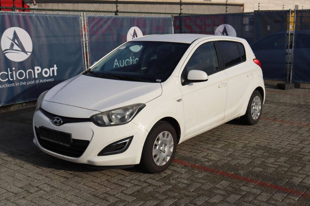 Passenger car Hyundai i20 CRDi Diesel 75 hp 2015 (Margin)