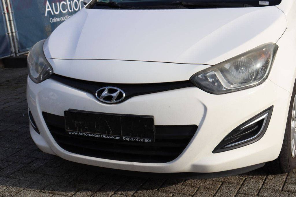 Passenger car Hyundai i20 CRDi Diesel 75 hp 2015 (Margin)