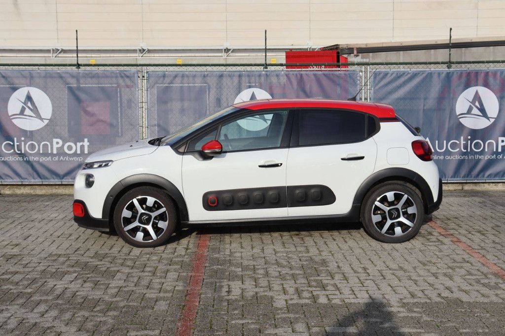 Passenger car Citroën C3 Petrol 110 hp 2017 (Margin)