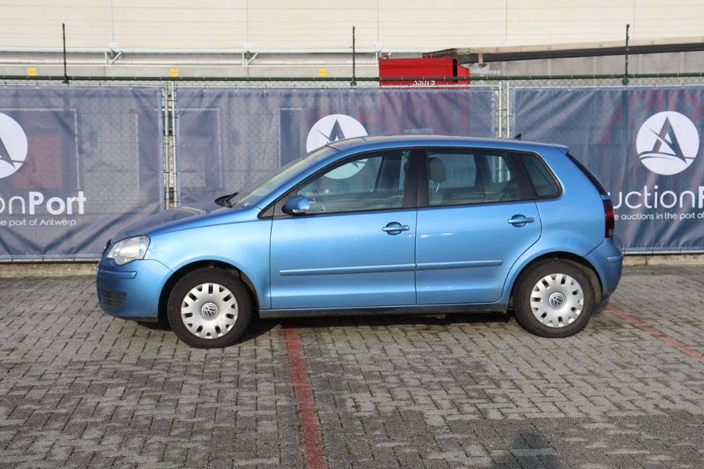 Passenger car Volkswagen Polo Petrol 60 hp 2008 (Margin)