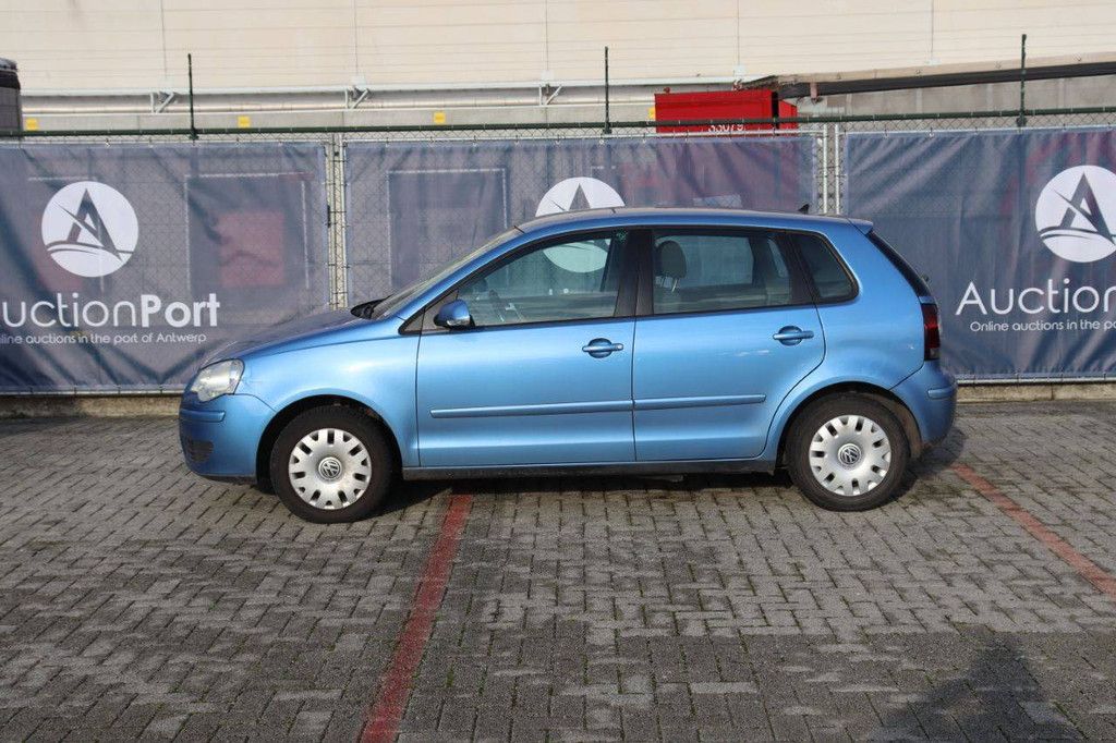 Passenger car Volkswagen Polo Petrol 60 hp 2008 (Margin)