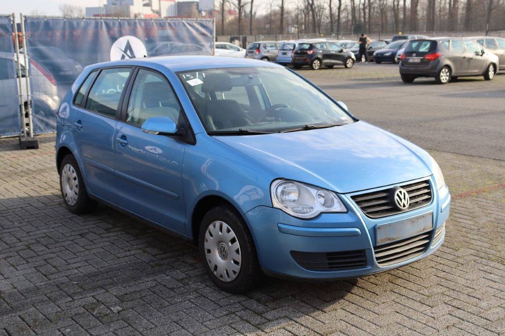 Passenger car Volkswagen Polo Petrol 60 hp 2008 (Margin)
