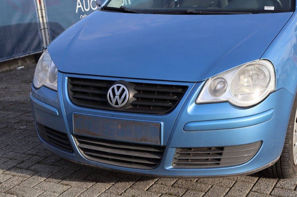 Passenger car Volkswagen Polo Petrol 60 hp 2008 (Margin)