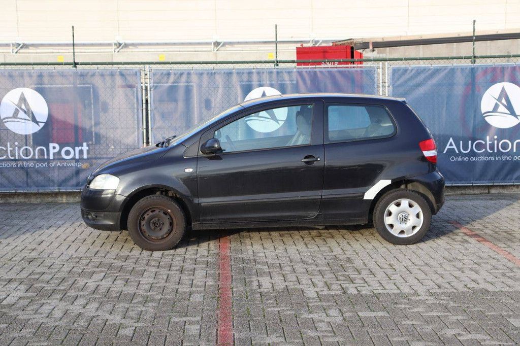 Pkw Volkswagen Fox Benzin 55 PS 2005 (Margin)