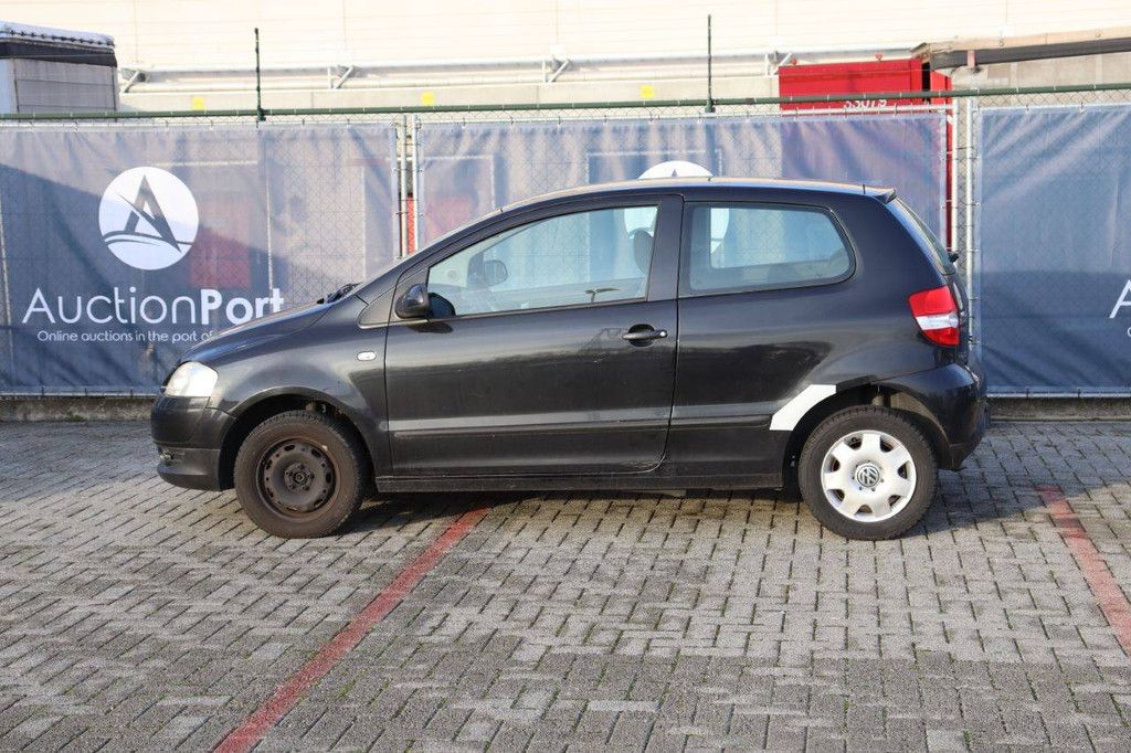 Pkw Volkswagen Fox Benzin 55 PS 2005 (Margin)