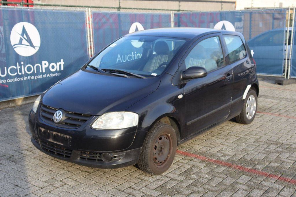 Pkw Volkswagen Fox Benzin 55 PS 2005 (Margin)