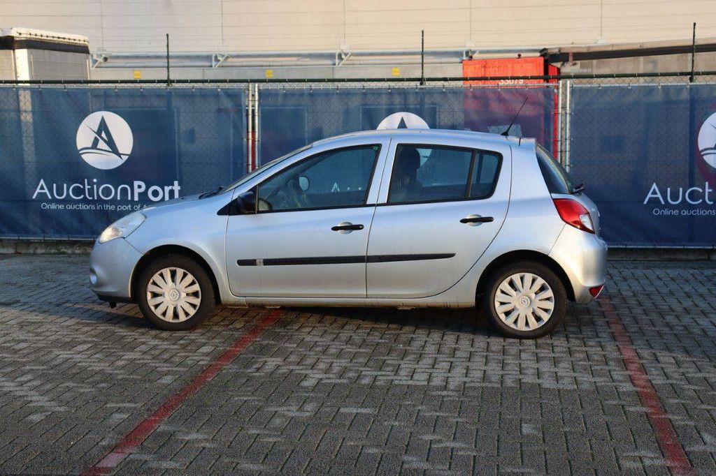 Renault Clio Diesel 75 PS Pkw, Baujahr 2011 (Margin)