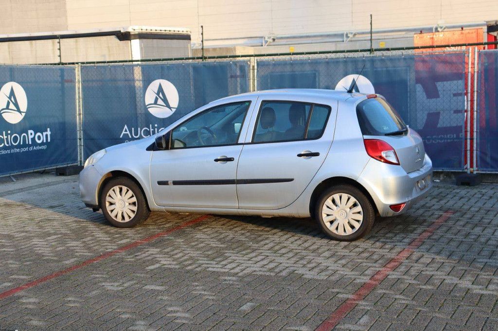 Renault Clio Diesel 75 PS Pkw, Baujahr 2011 (Margin)