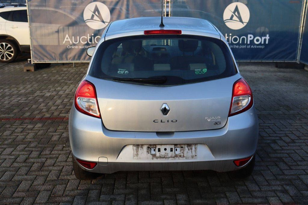 Renault Clio Diesel 75 PS Pkw, Baujahr 2011 (Margin)