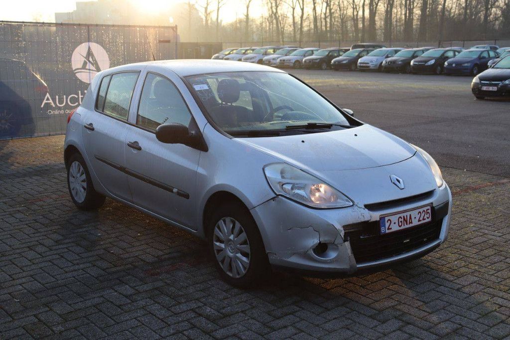 Renault Clio Diesel 75 PS Pkw, Baujahr 2011 (Margin)