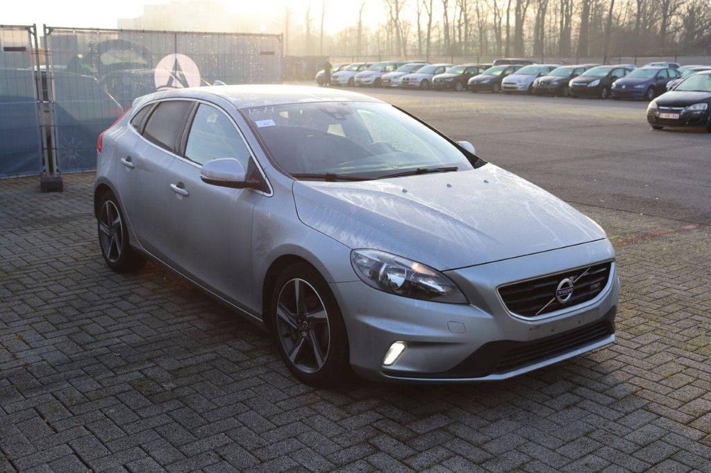 Passenger car Volvo V40 Diesel 115 hp 2015 (Margin)