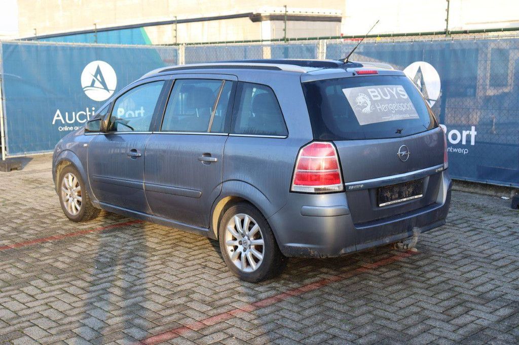 Passenger car Opel Zafira 1.9 CDTI Diesel 100 hp 2006 (Margin)
