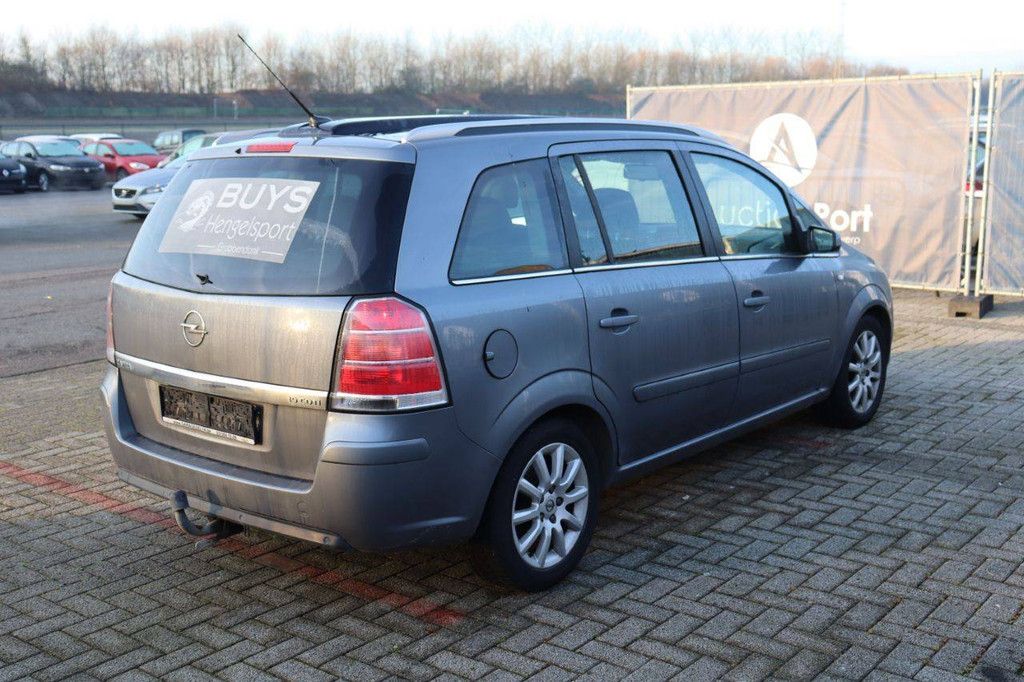 Passenger car Opel Zafira 1.9 CDTI Diesel 100 hp 2006 (Margin)