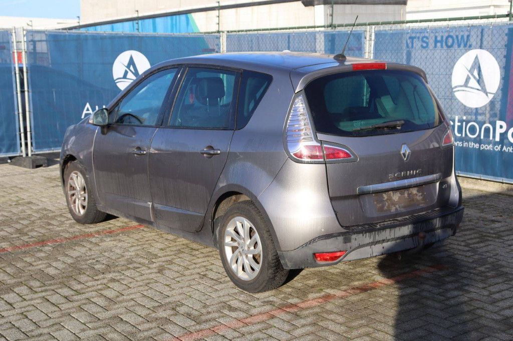 Pkw Renault Scenic dCi Diesel 75 PS 2011 (Margin)