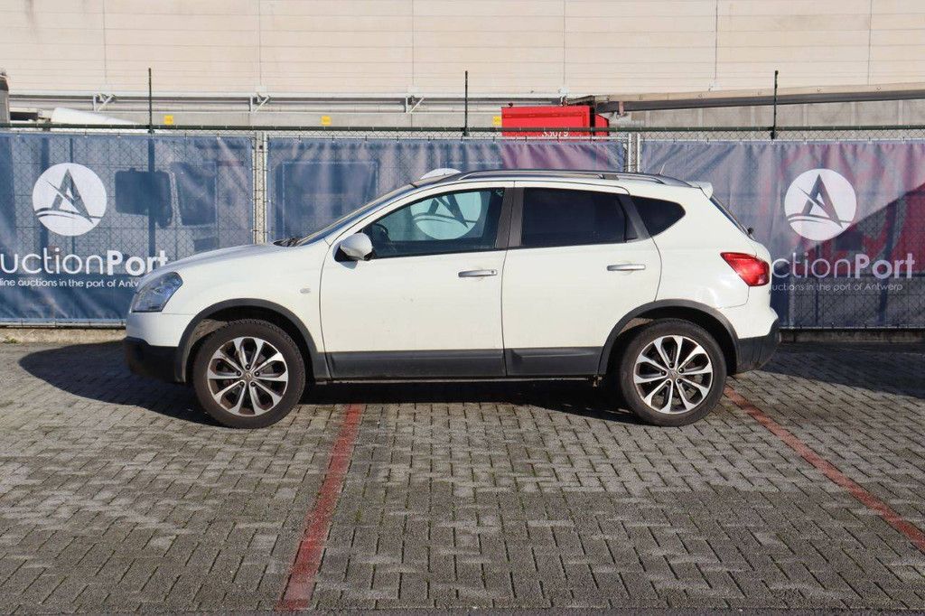 SUV Nissan Qashqai Diesel 106 PS 2009 (Marge)