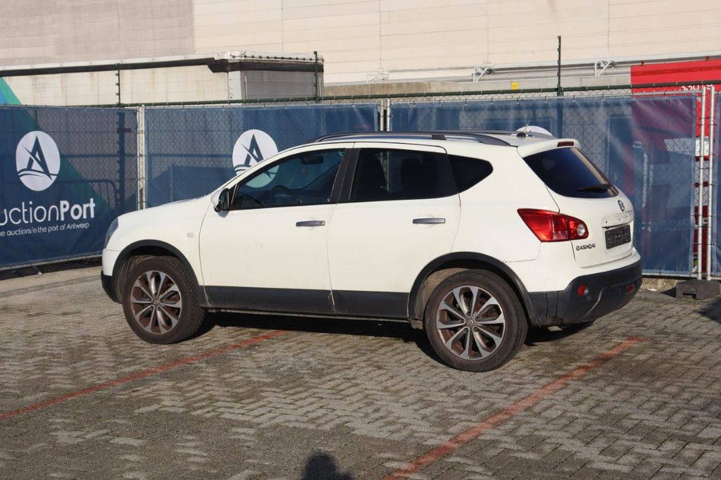 SUV Nissan Qashqai Diesel 106 PS 2009 (Marge)