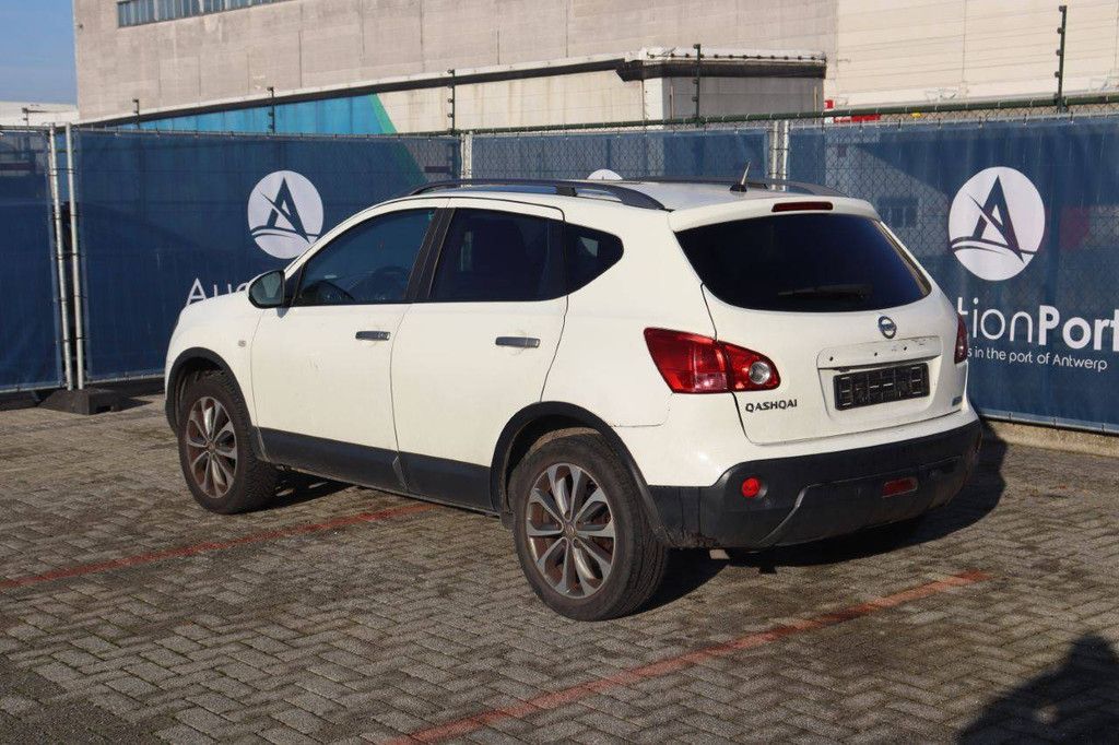 SUV Nissan Qashqai Diesel 106 PS 2009 (Marge)