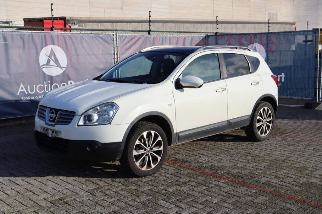 SUV Nissan Qashqai Diesel 106 PS 2009 (Marge)