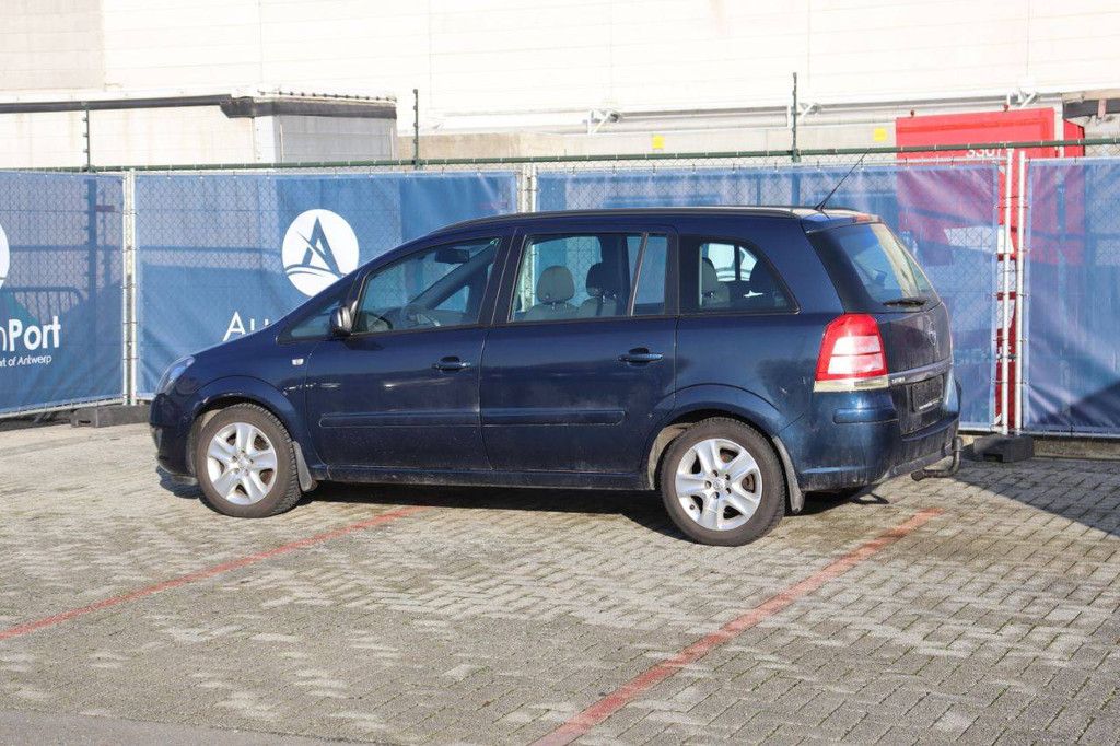 Passenger car Opel Zafira ecoFLEX Diesel 110 hp 2012 (Margin)