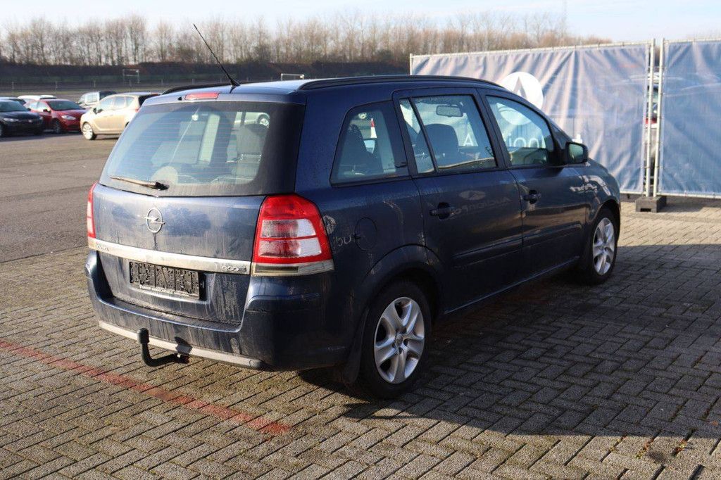 Passenger car Opel Zafira ecoFLEX Diesel 110 hp 2012 (Margin)